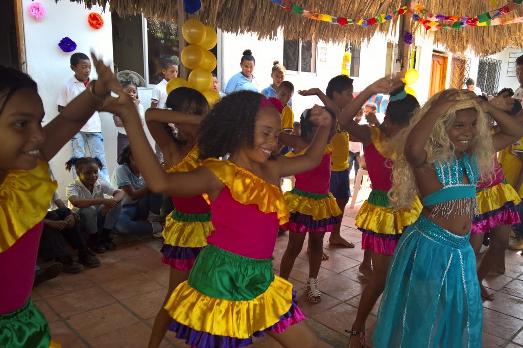 Kids 4th grade performing, La Vecina 9th birthday