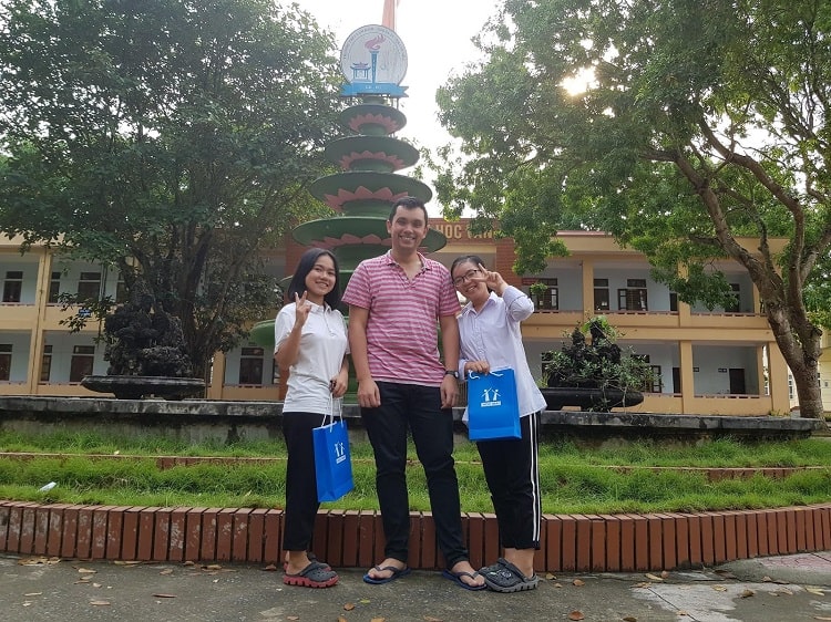 Sam with HOCMAI students